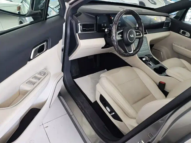 Li Auto ONE — Фото автомобиля 15