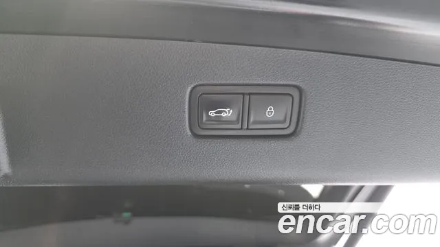Genesis GV70 — Фото автомобиля 17