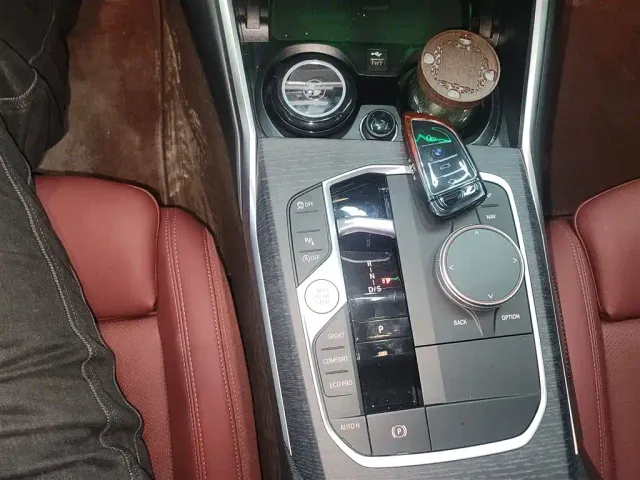 BMW 3 Series — Фото автомобиля 13