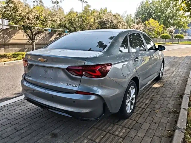 Chevrolet Monza 2023 1.5L DCT Enjoyment Edition — Фото автомобиля 4