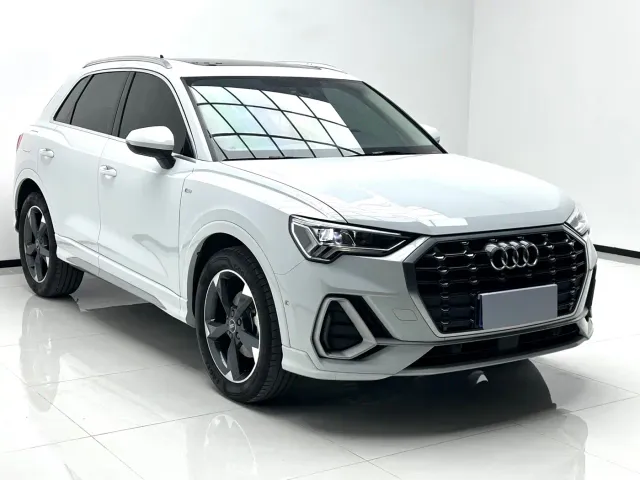 Audi Q3 — Фото автомобиля 2