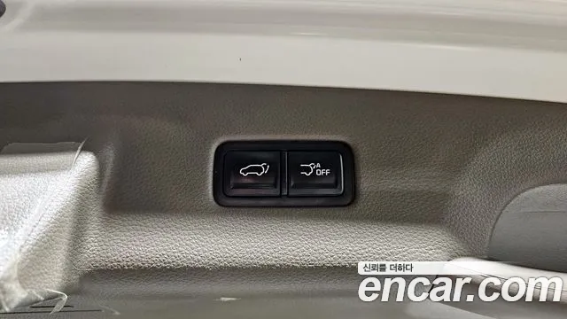 Kia Canival Carnival 4 поколение 9 мест Hi-Limousine — Фото автомобиля 18