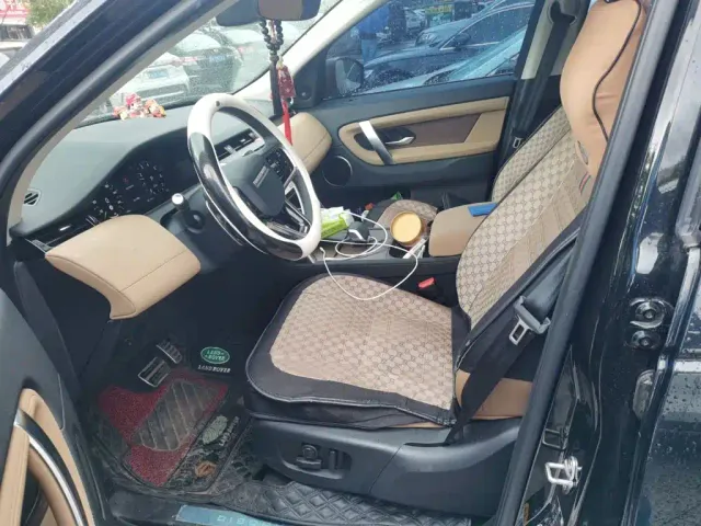 Land Rover Discovery Sport — Фото автомобиля 16
