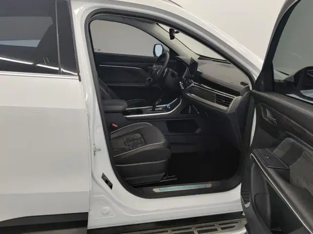 Haval H6 — Фото автомобиля 8
