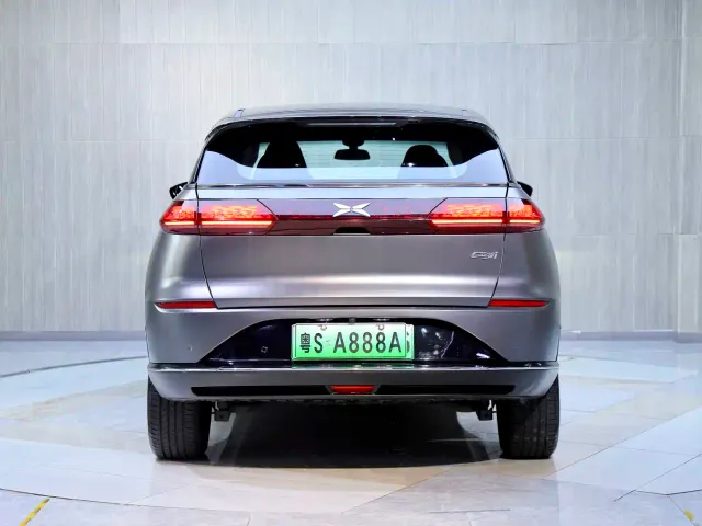 Xpeng G3 — Фото автомобиля 5
