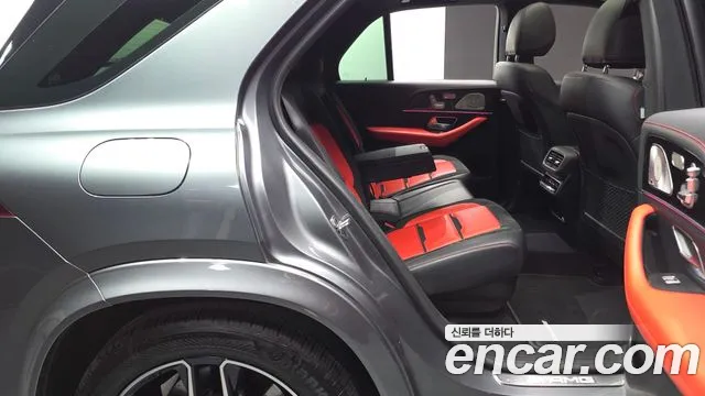 Mercedes-Benz GLE-Class — Фото автомобиля 8