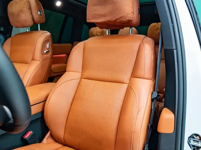 Li Auto L7 — Фото автомобиля 10