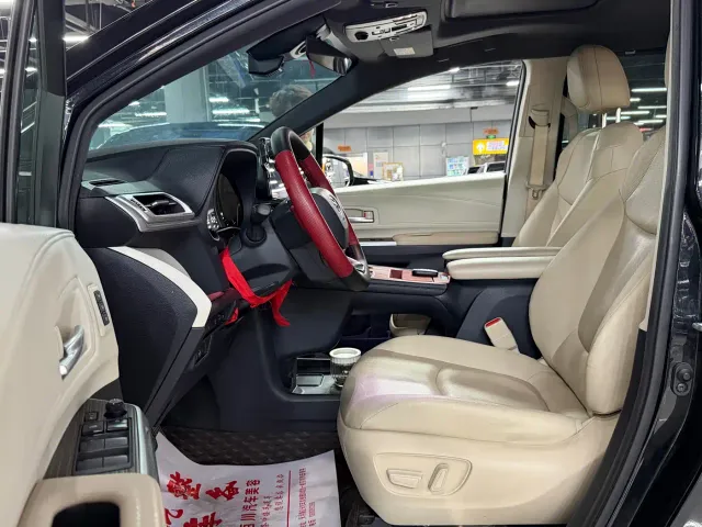 Toyota Granvia — Фото автомобиля 6