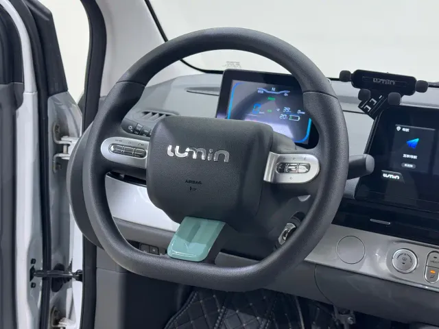 Changan Lumin — Фото автомобиля 12