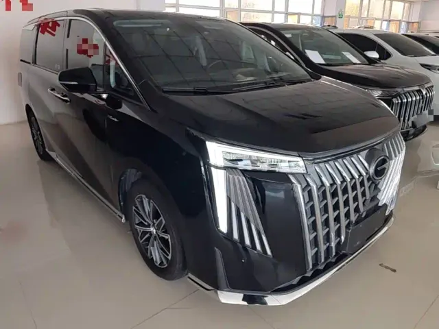 GAC Trumpchi M8 — Фото автомобиля 3