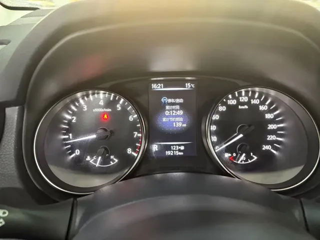 Nissan Qashqai — Фото автомобиля 10