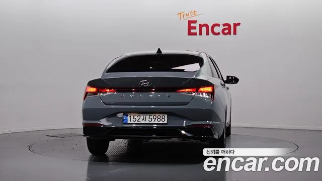 Hyundai AVANTE Avante (CN7) — Фото автомобиля 4