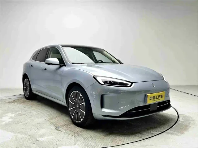 Aito M5 — Фото автомобиля 3