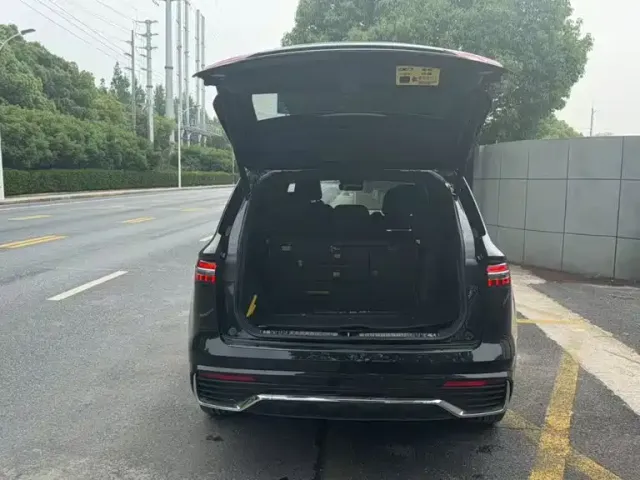 Geely Xingyue L — Фото автомобиля 4
