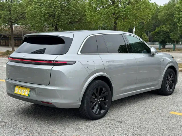 Li Auto L7 — Фото автомобиля 4