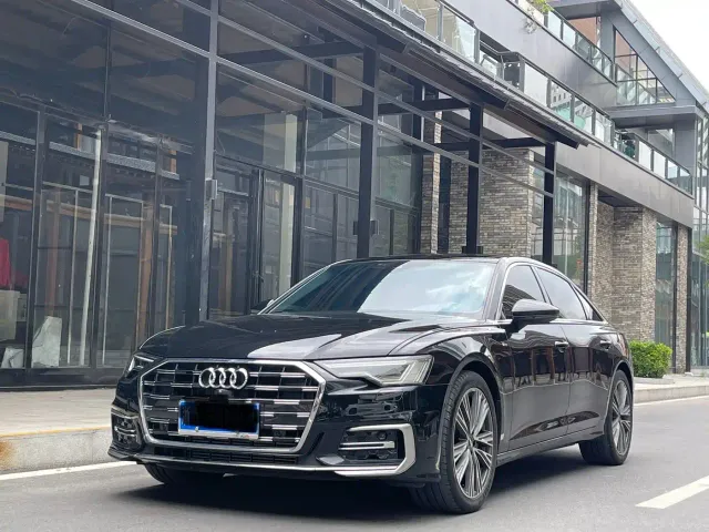 Фотография автомобиля — Audi A6L