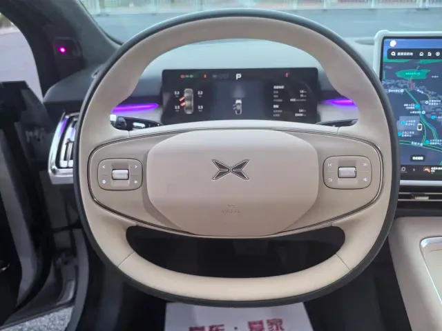 Xpeng P7+ — Фото автомобиля 7