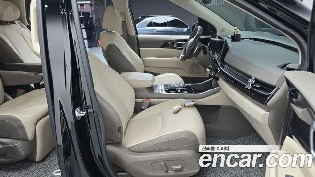 Kia Carnival 4th Gen — Фото автомобиля 16