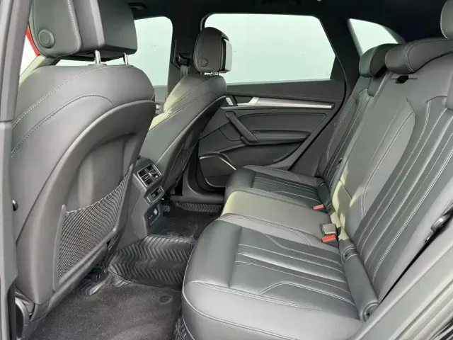 Audi Q5L — Фото автомобиля 6