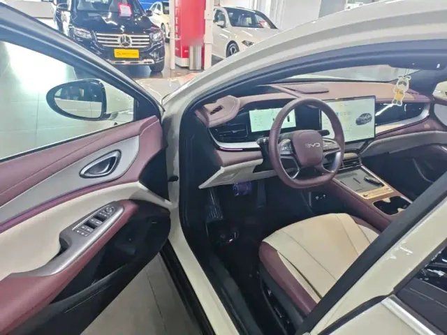 BYD Seal 07 DM-i — Фото автомобиля 15