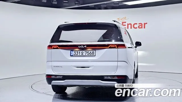 Kia Canival Carnival 4 поколение Дизель 9 мест Prestige — Фото автомобиля 4
