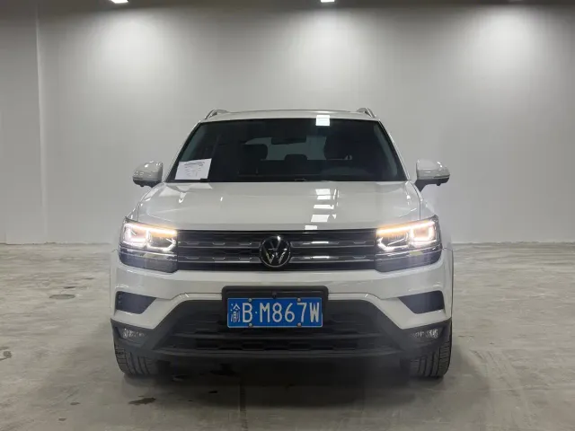 Volkswagen Tharu — Фото автомобиля 2