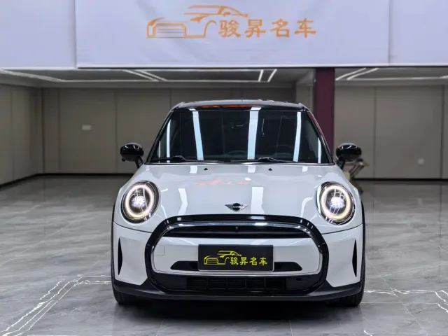 MINI Hatch — Фото автомобиля 2