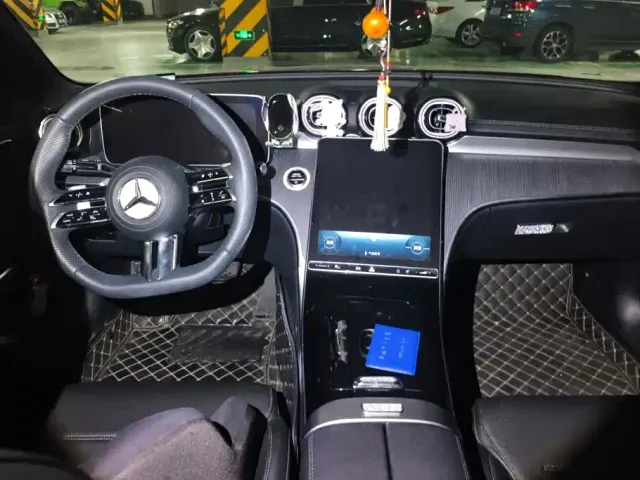Mercedes-Benz C-Class — Фото автомобиля 12