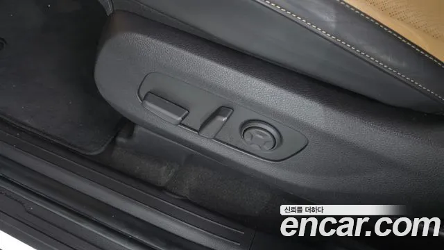 Kia Canival Carnival 4 поколение Бензин 9 мест Signature — Фото автомобиля 23