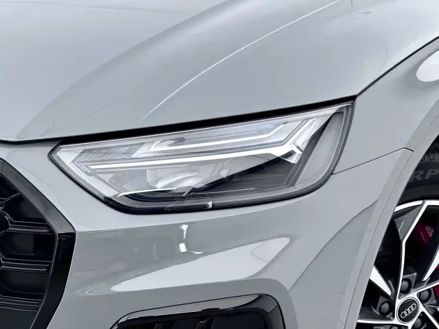 Audi Q5L — Фото автомобиля 5