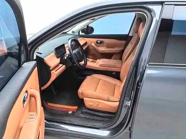 Leapmotor C10 — Фото автомобиля 4