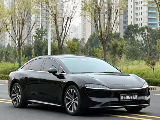 Luxeed S7 — Фото автомобиля 3