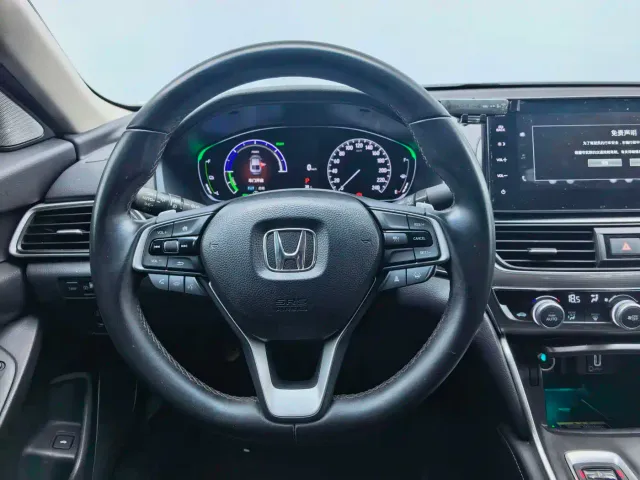 Honda Accord — Фото автомобиля 13
