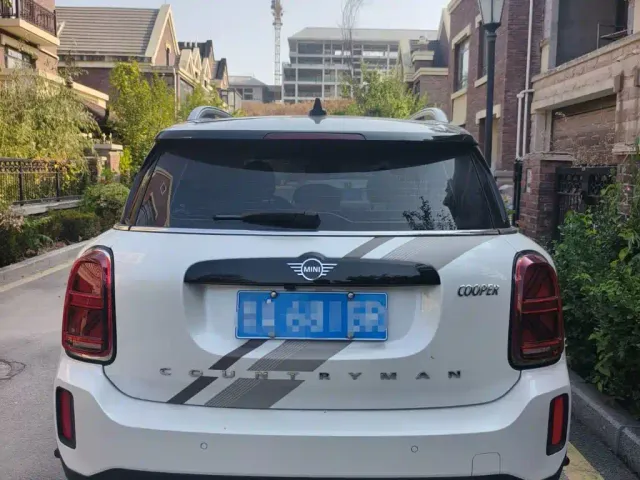 MINI Countryman — Фото автомобиля 9