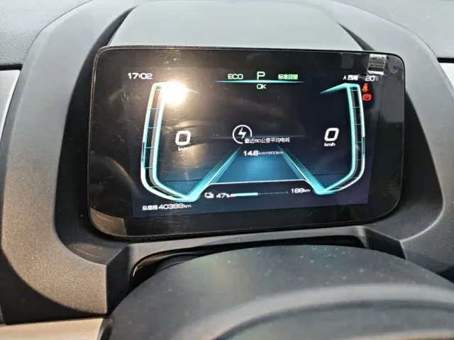 BYD Yuan Pro — Фото автомобиля 11