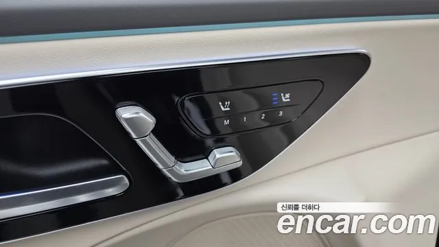 Mercedes-Benz E-Class — Фото автомобиля 17