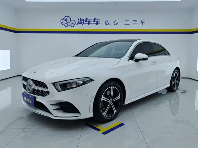 Фотография автомобиля — Mercedes-Benz A-Class