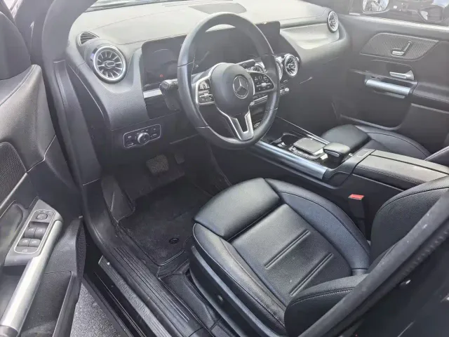 Mercedes-Benz EQA — Фото автомобиля 5