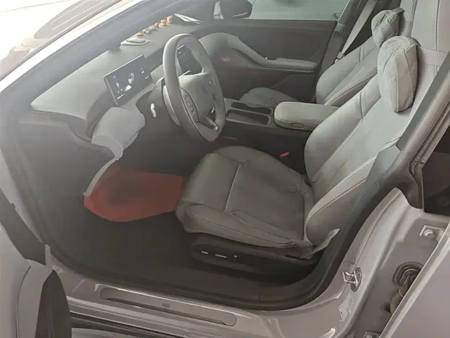 Nio ET5 Touring — Фото автомобиля 14