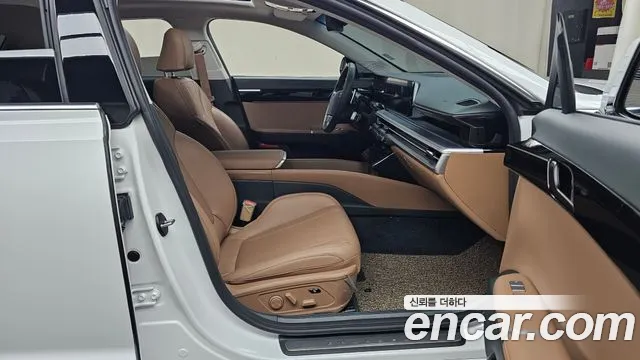 Hyundai Grandeur GN7 — Фото автомобиля 16