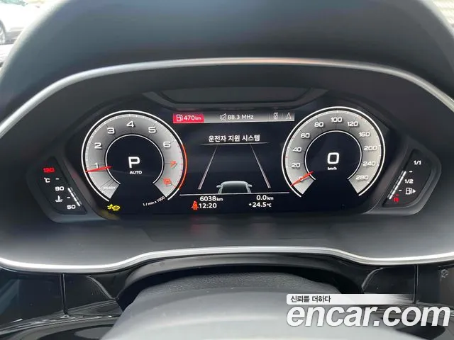 Audi Q3 40 TFSI quattro Premium — Фото автомобиля 8