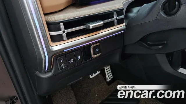 Hyundai Santa Fe MX5 — Фото автомобиля 23