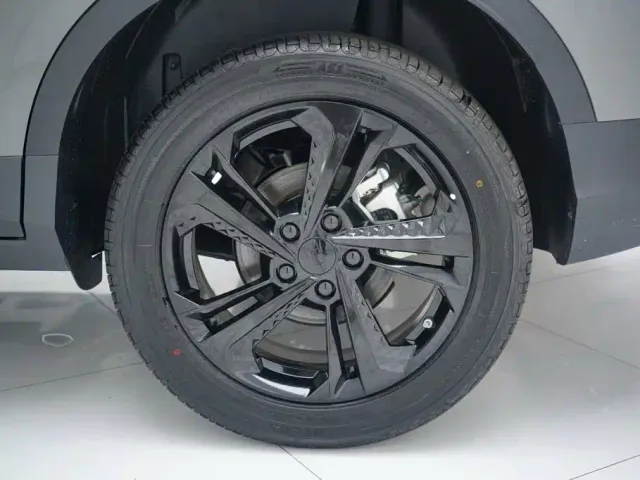 Geely Binyue — Фото автомобиля 22
