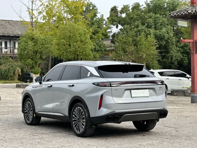 Exeed RX — Фото автомобиля 6