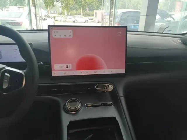 Geely Galaxy E5 — Фото автомобиля 12