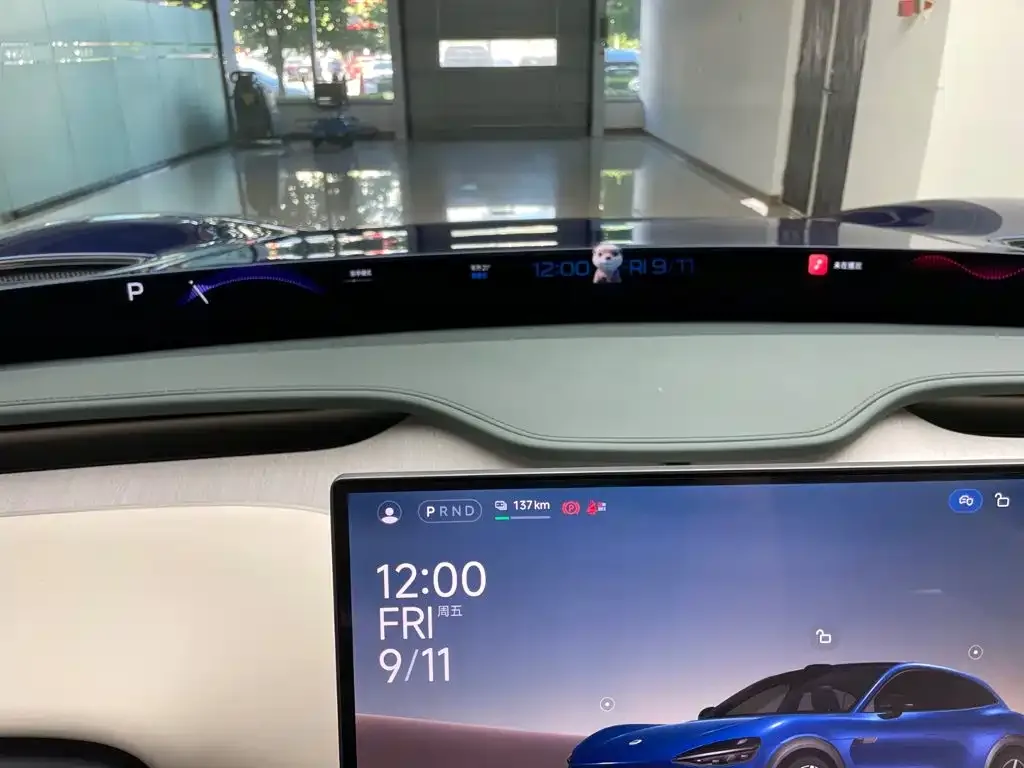 Xiaomi Auto Xiaomi YU7 2025 Ultra Long Range High Performance AWD Max Edition — Фото автомобиля 17
