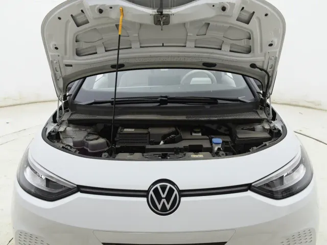 Volkswagen ID.3 — Фото автомобиля 16