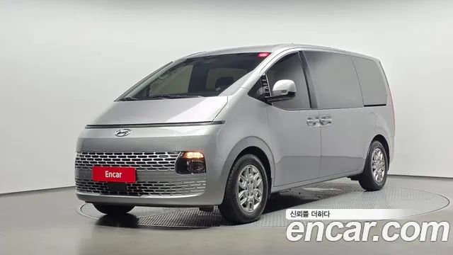 Фотография автомобиля — Hyundai Staria