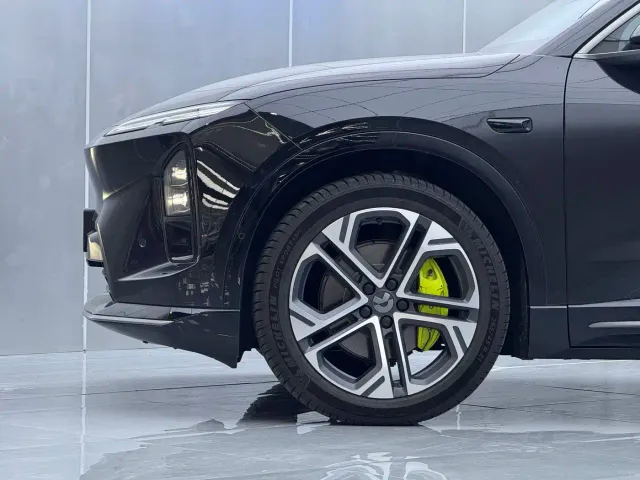 Nio EC6 — Фото автомобиля 5