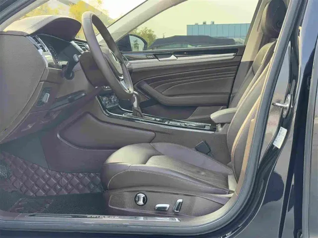 Volkswagen Phideon — Фото автомобиля 10